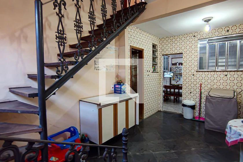 Casa de 420 m² com 4 quartos, 3 vagas e quintal — photo 30