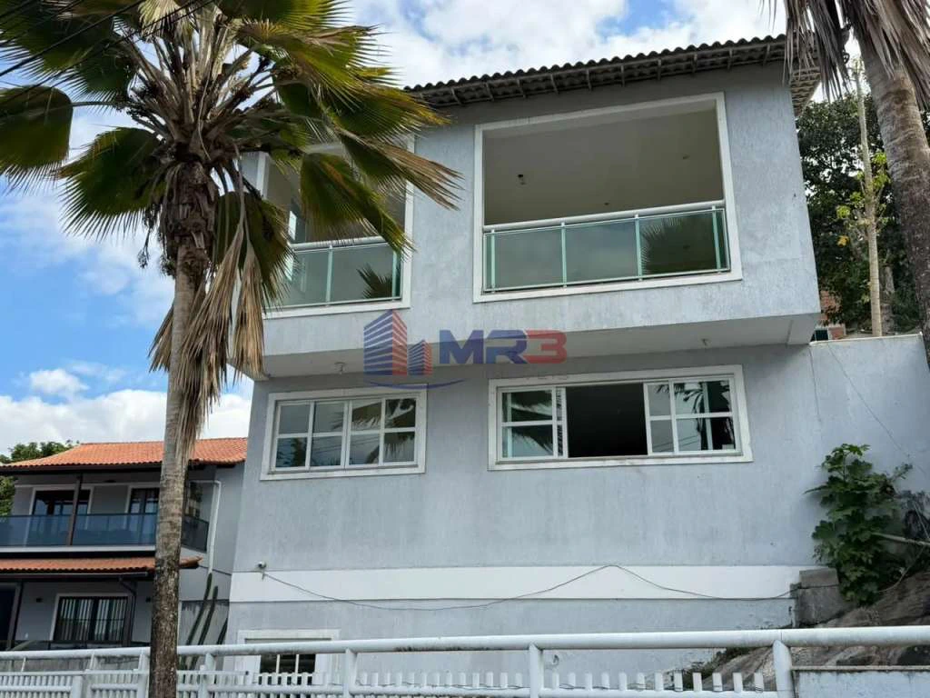 Unfurnished house with 3 en-suite bedrooms and a balcony — photo 5