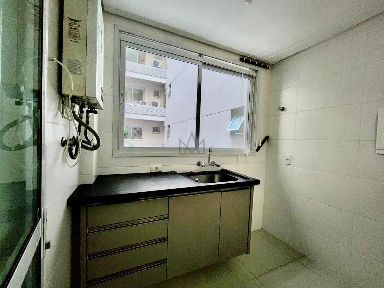 Furnished apartment, 121 m², with a mountain view — photo 16