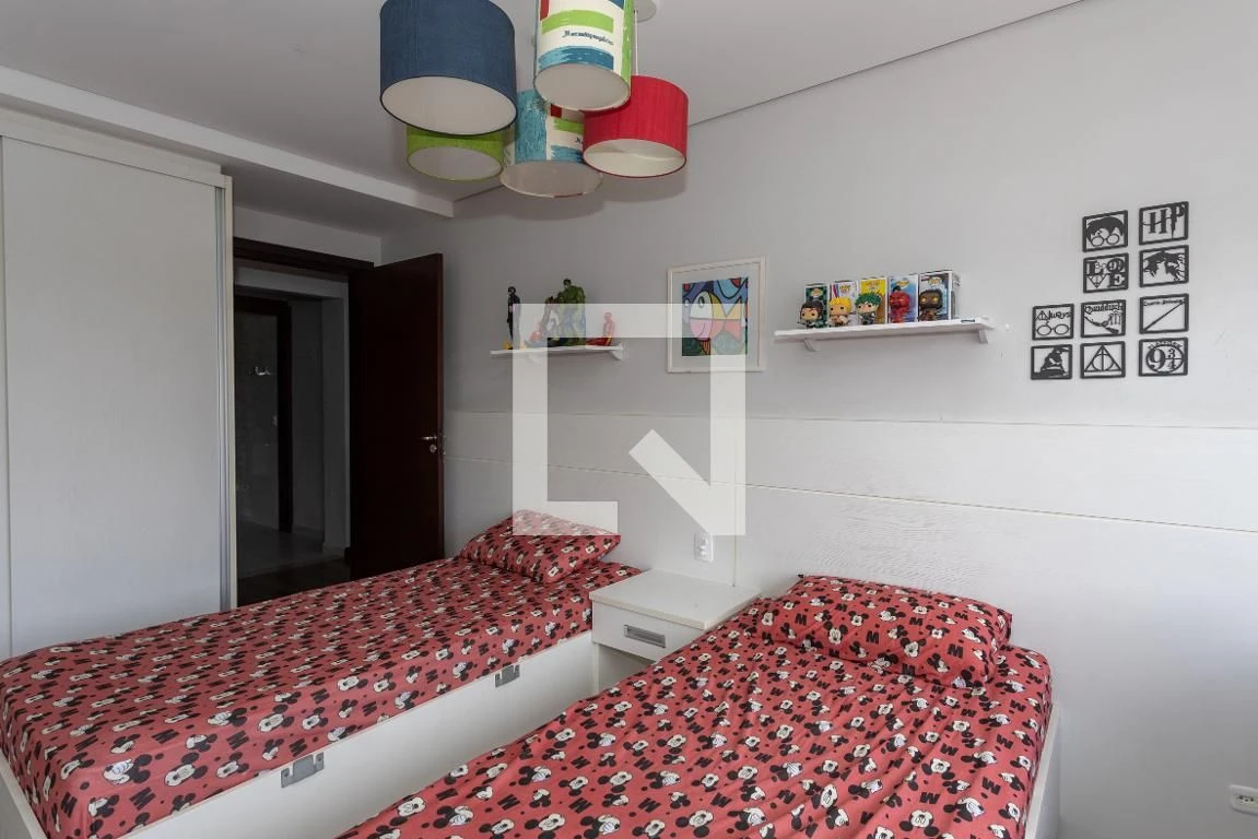 Apartamento mobiliado com 3 quartos, 1 suíte e 3 banheiros — photo 38