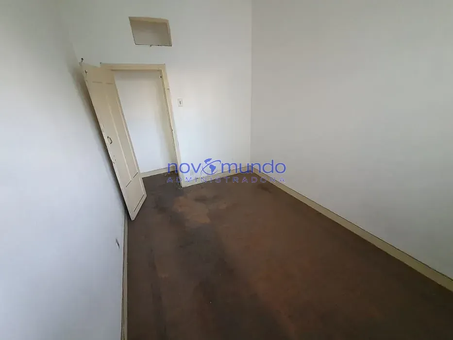 2-bedroom apartment with a balcony — photo 3