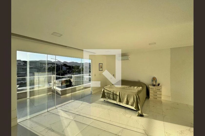 Casa para alugar com 6 quartos e 297 m², cozinha integrada — photo 15