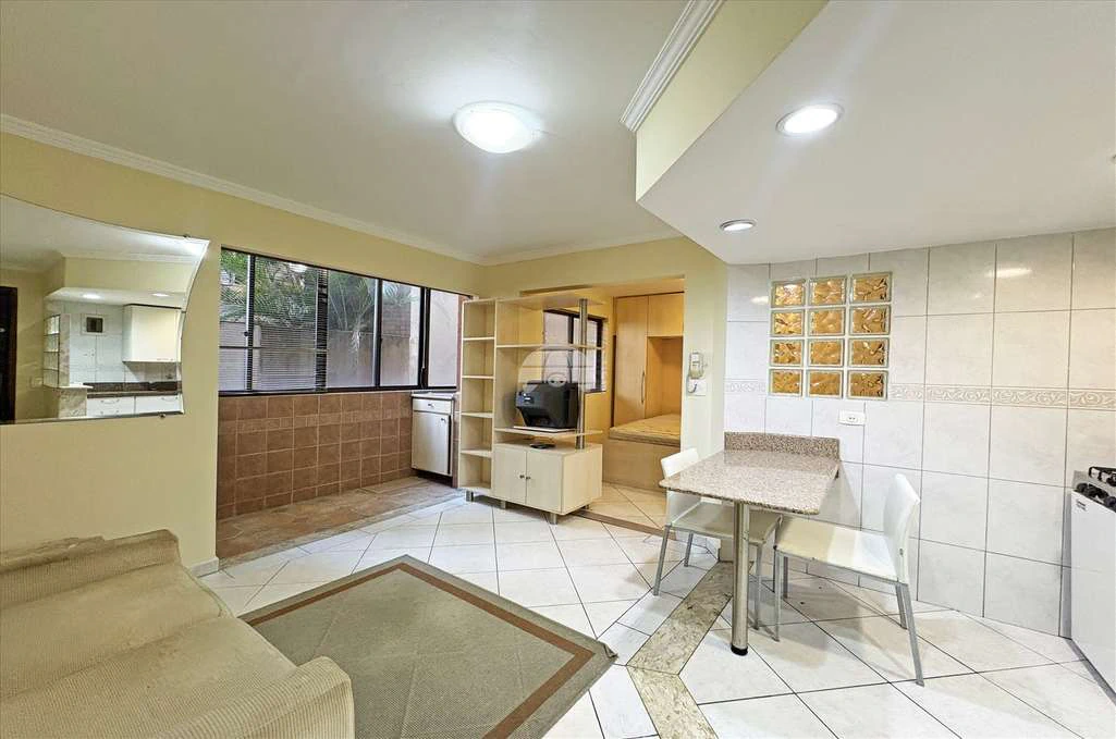 1-bedroom apartment with an open-plan kitchen at 50 m² — photo 2