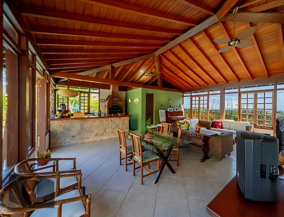 Casa com 4 quartos, 5 banheiros e 5 vagas — photo 10
