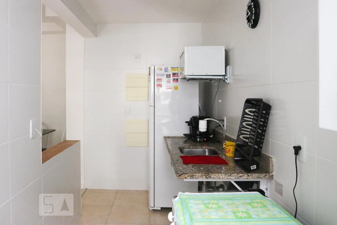 Furnished 2-bedroom apartment with 2 bathrooms and parking — photo 21