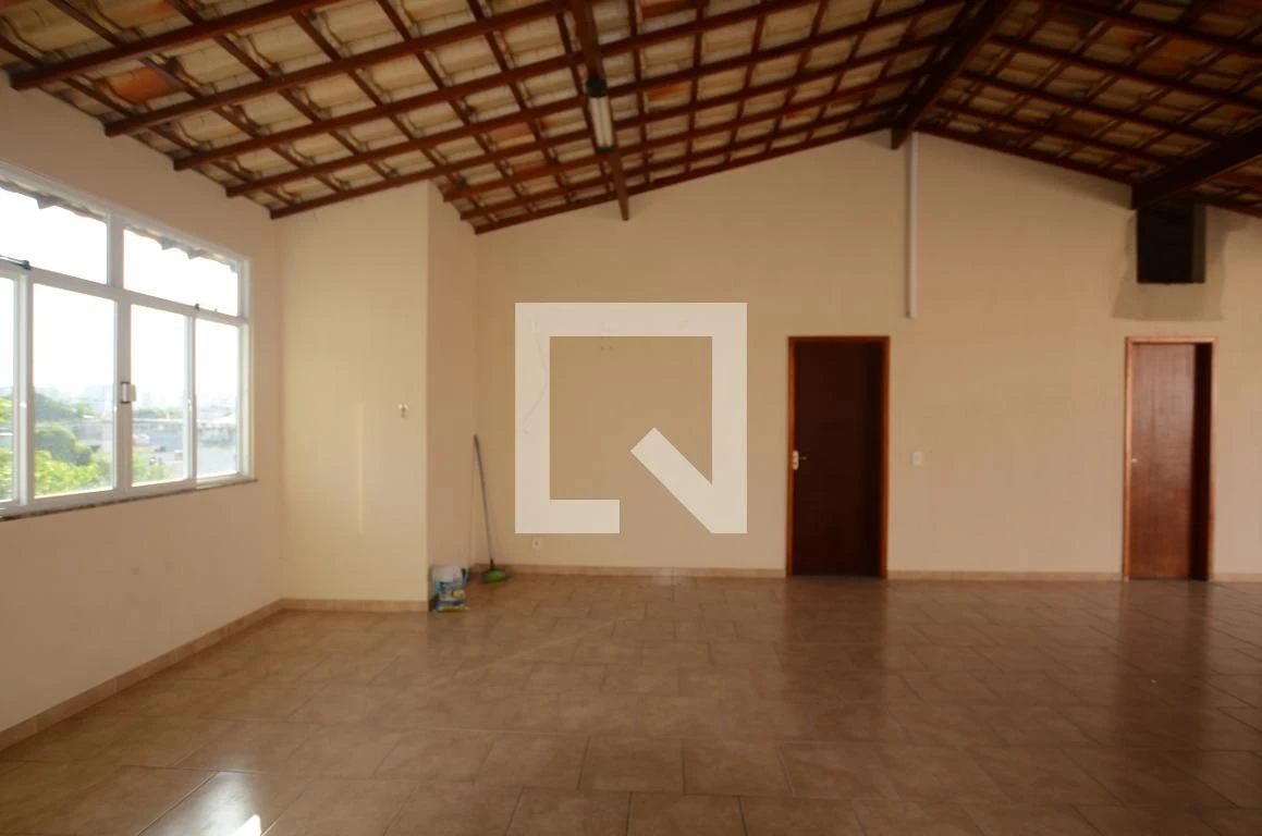 Casa sem mobília com 5 quartos e 5 banheiros — photo 7