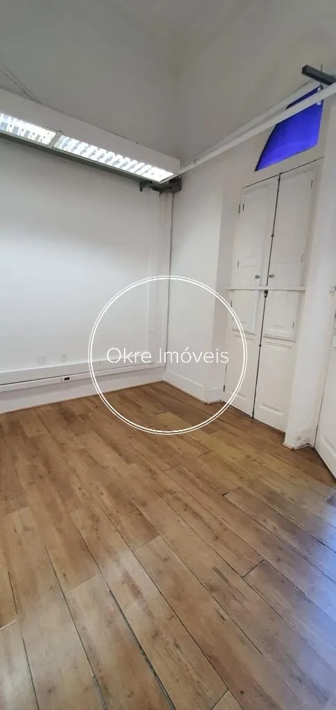 House with 1 bedroom and 5 bathrooms, 600 m² — photo 26
