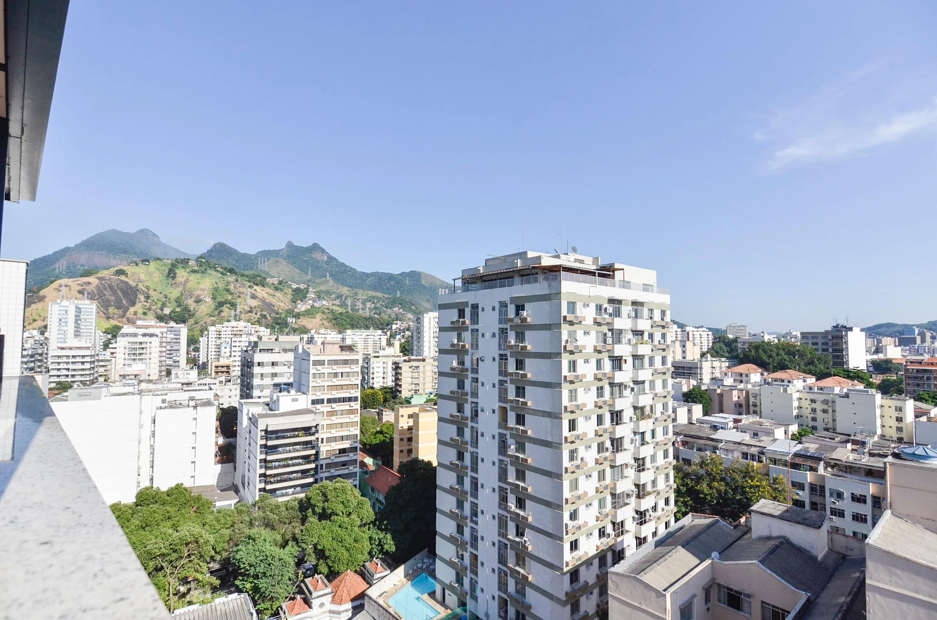 Furnished 3-bedroom apartment with balcony and BBQ grill — photo 54