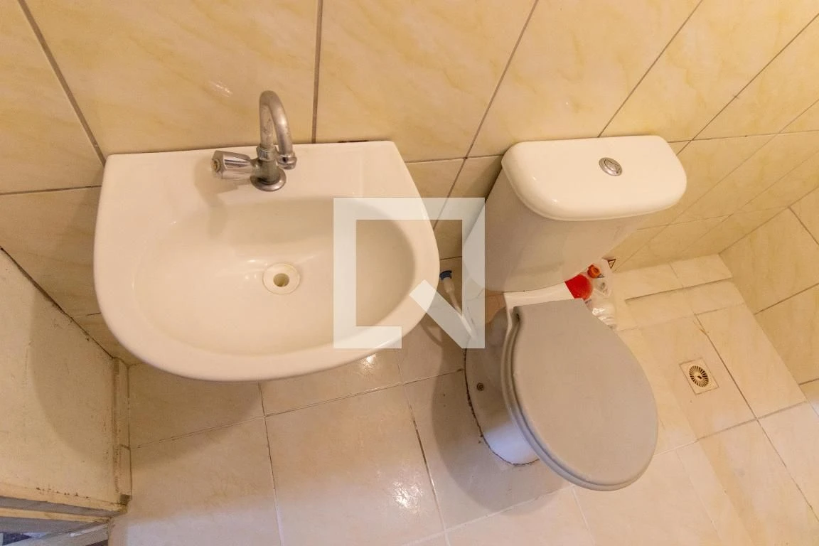 One-bedroom house with a washing machine in Curitiba — photo 19
