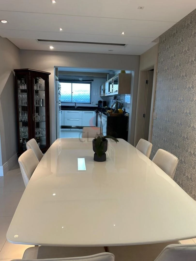 Floor-to-ceiling windows in a 3-bedroom apartment, 46 m² — photo 12