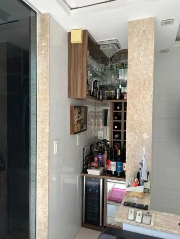 Furnished apartment with 2 bedrooms and a glass balcony — photo 23