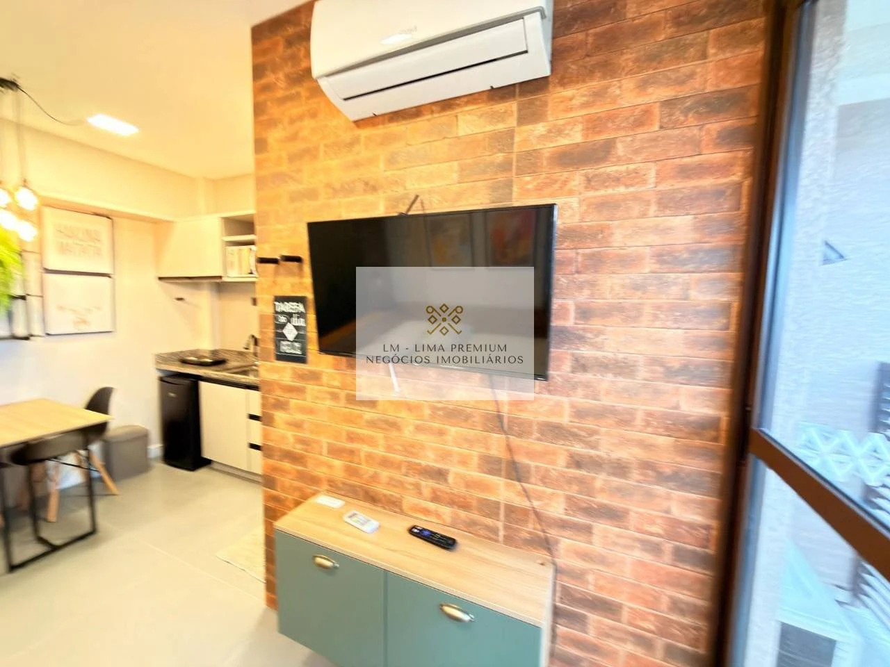21 m² studio with a private BBQ and floor-to-ceiling windows — photo 26