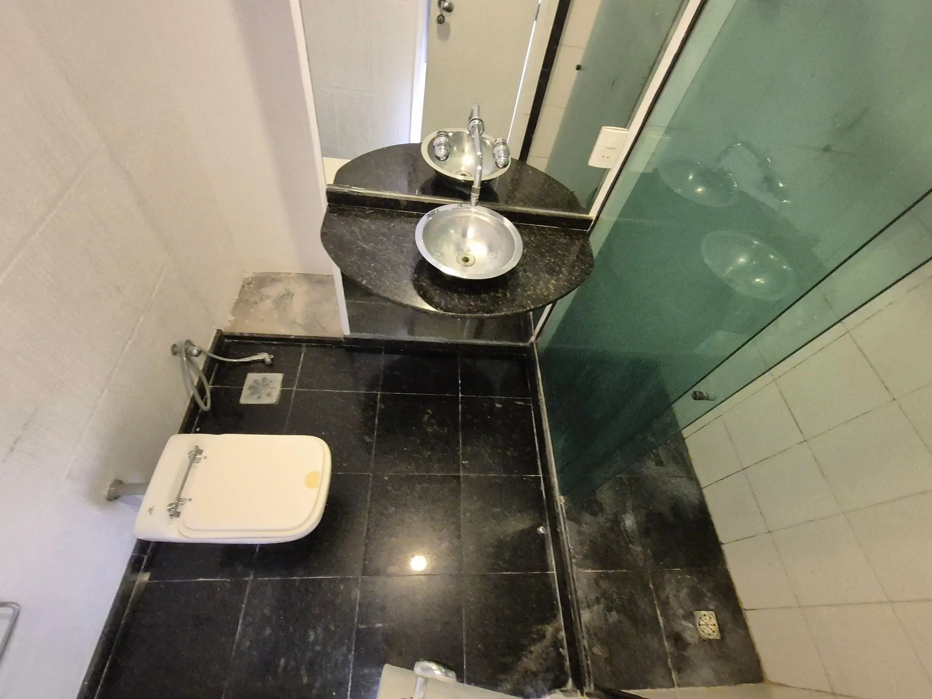 Rental apartment with 2 bedrooms and a balcony — photo 22