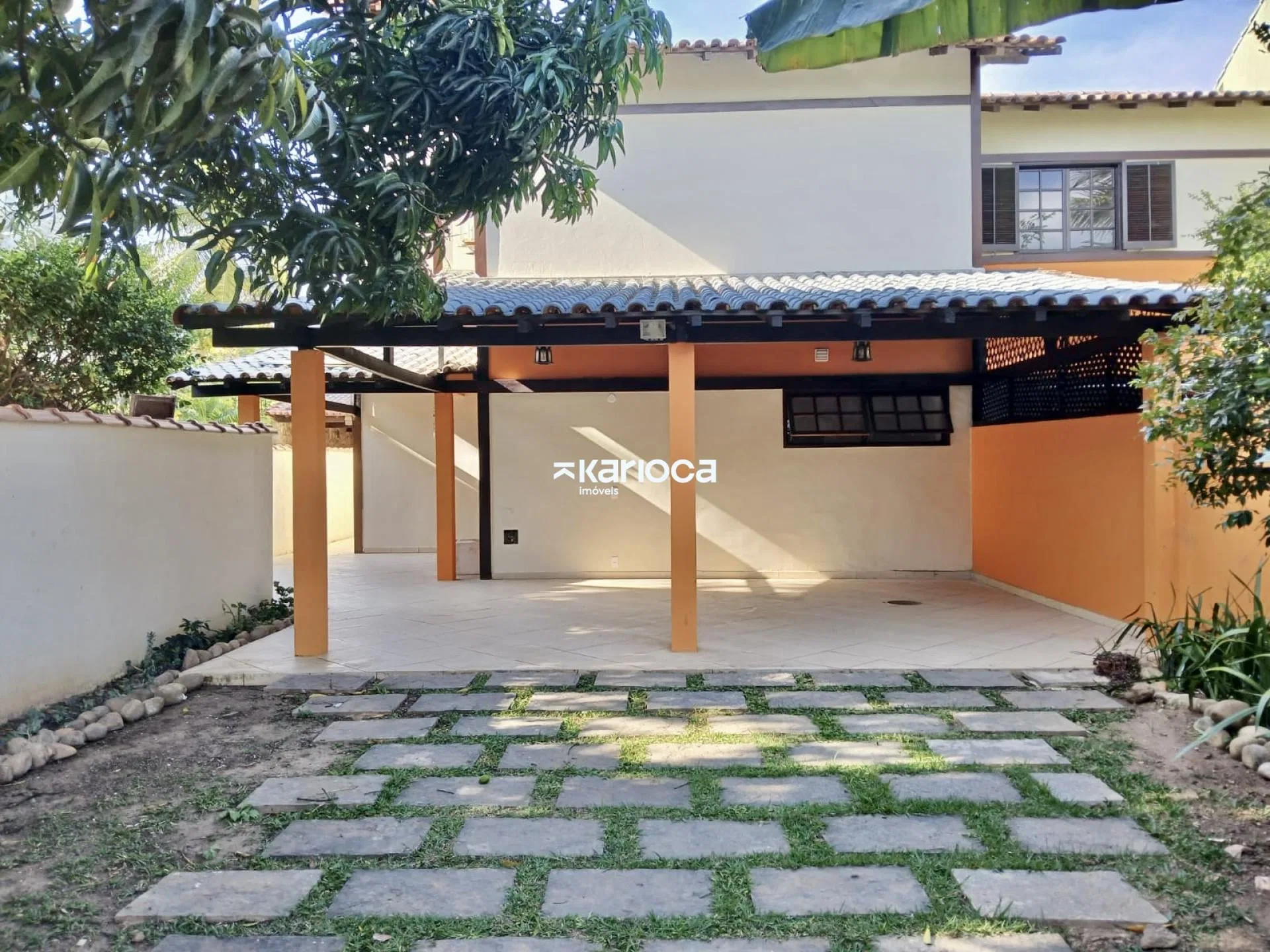House with 4 bedrooms and private garden BBQ area — photo 14
