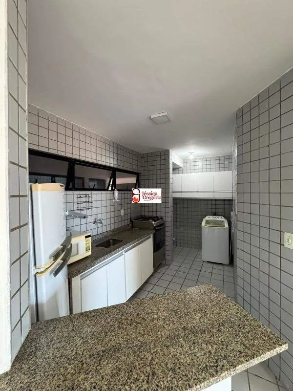Apartamento mobiliado de 1 quarto com varanda e 57 m²
