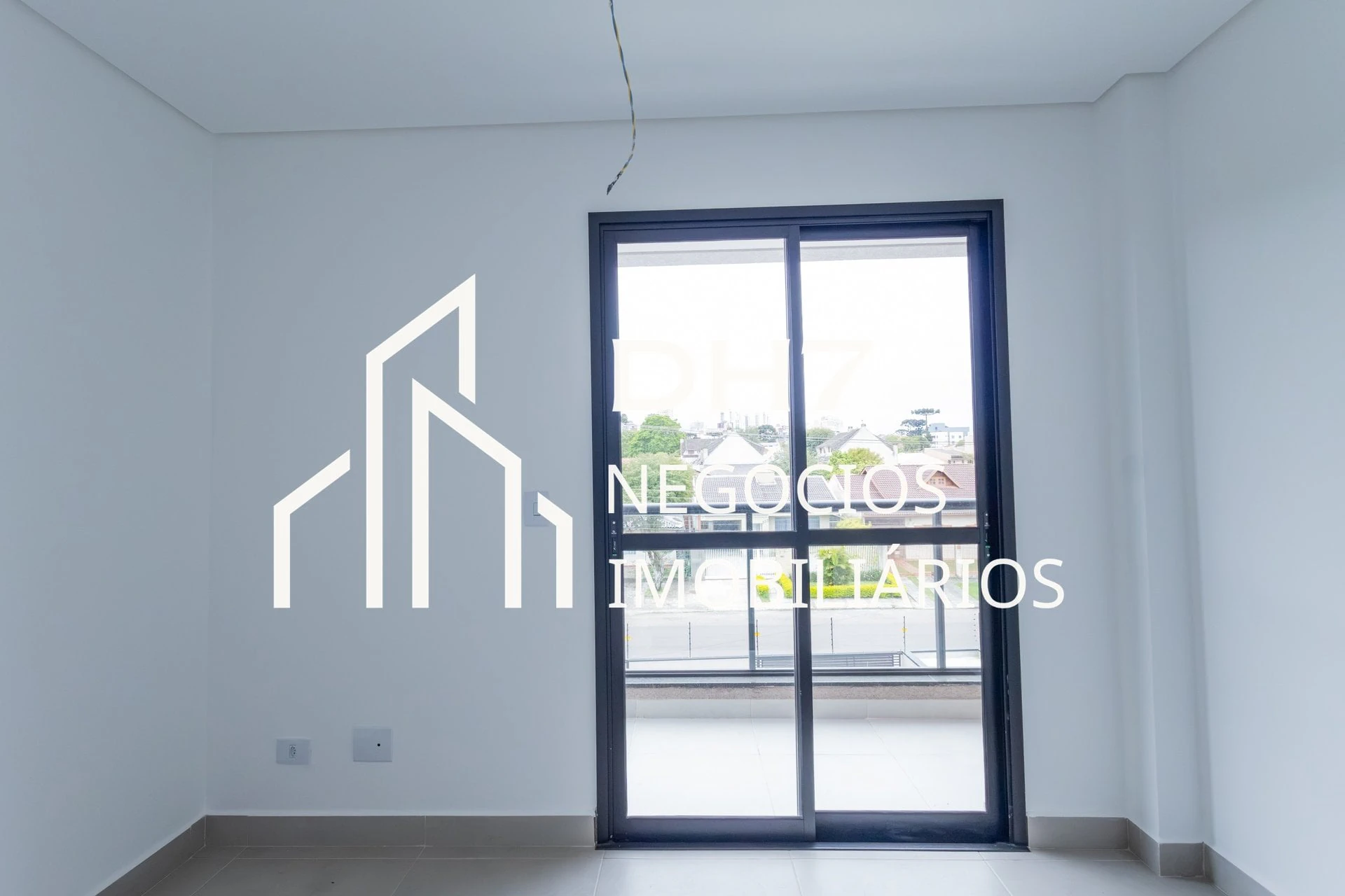 Балкон з грилем та 2 спальні: квартира 57 м² — photo 2