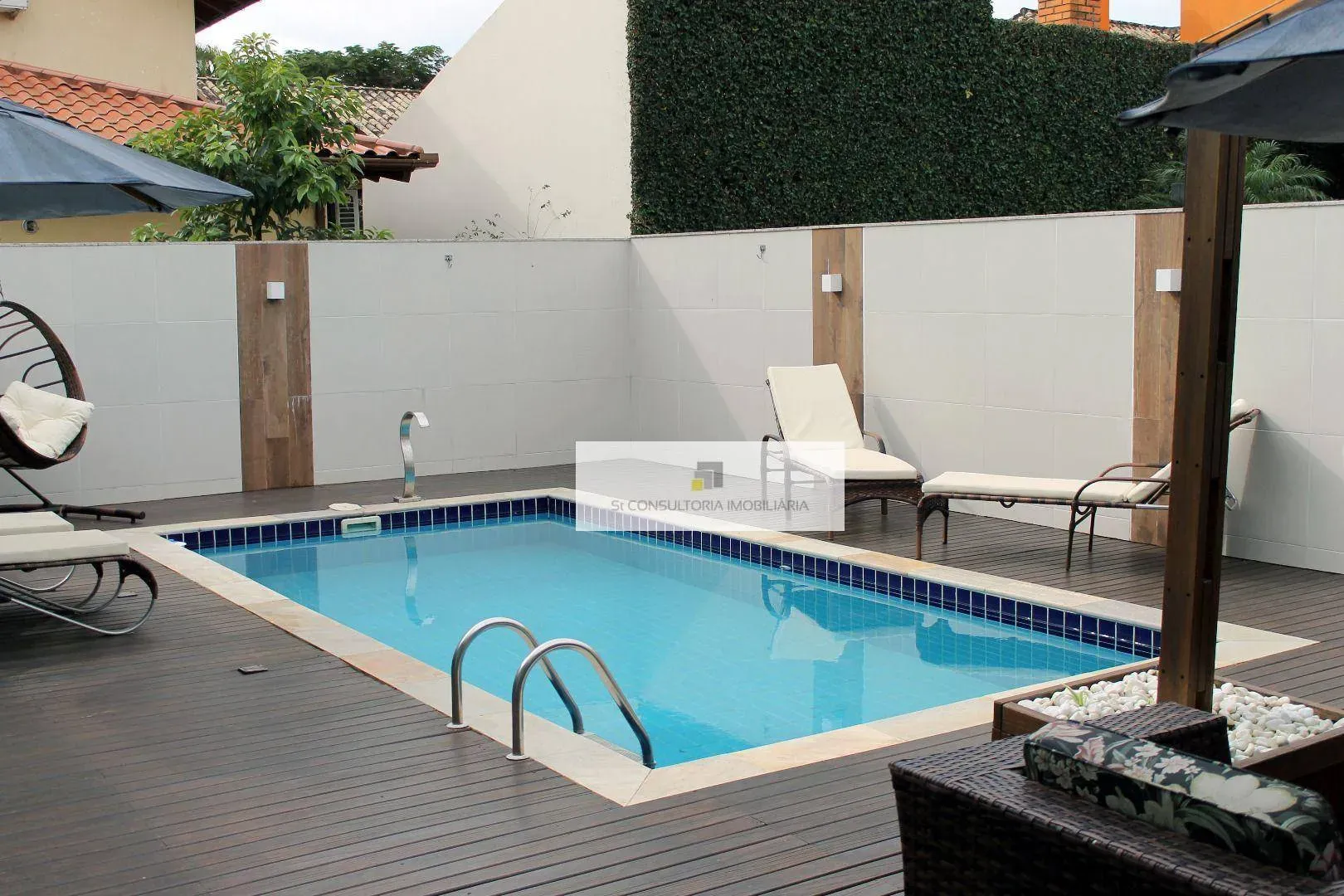 Furnished house with 4 en-suite bedrooms and private garden — photo 7