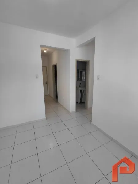 Apartamento con 2 dormitorios y cocina cerrada con cocina a gas — photo 8