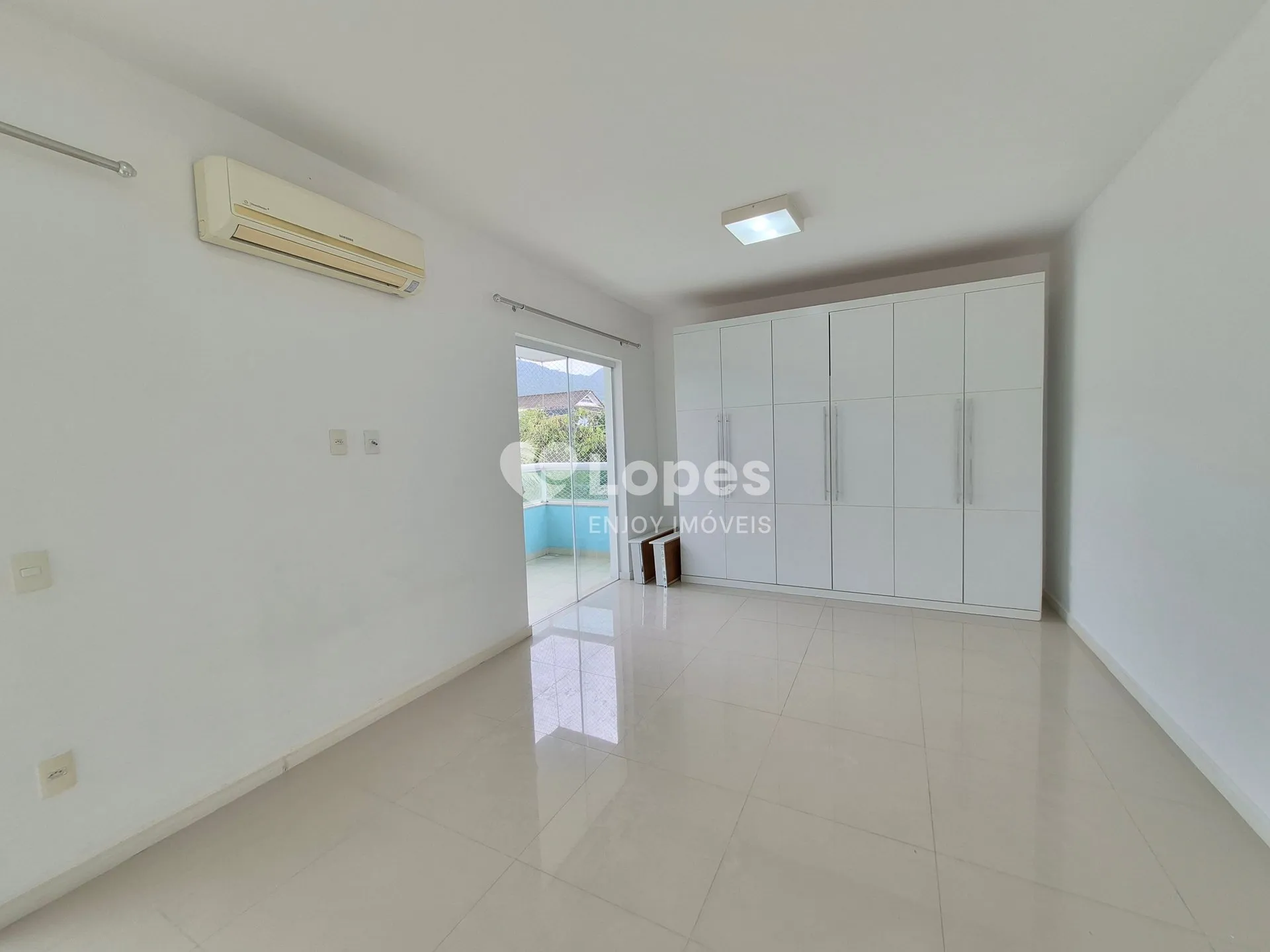 Будинок 247 м² з балконом із грилем та власним барбекю — photo 39