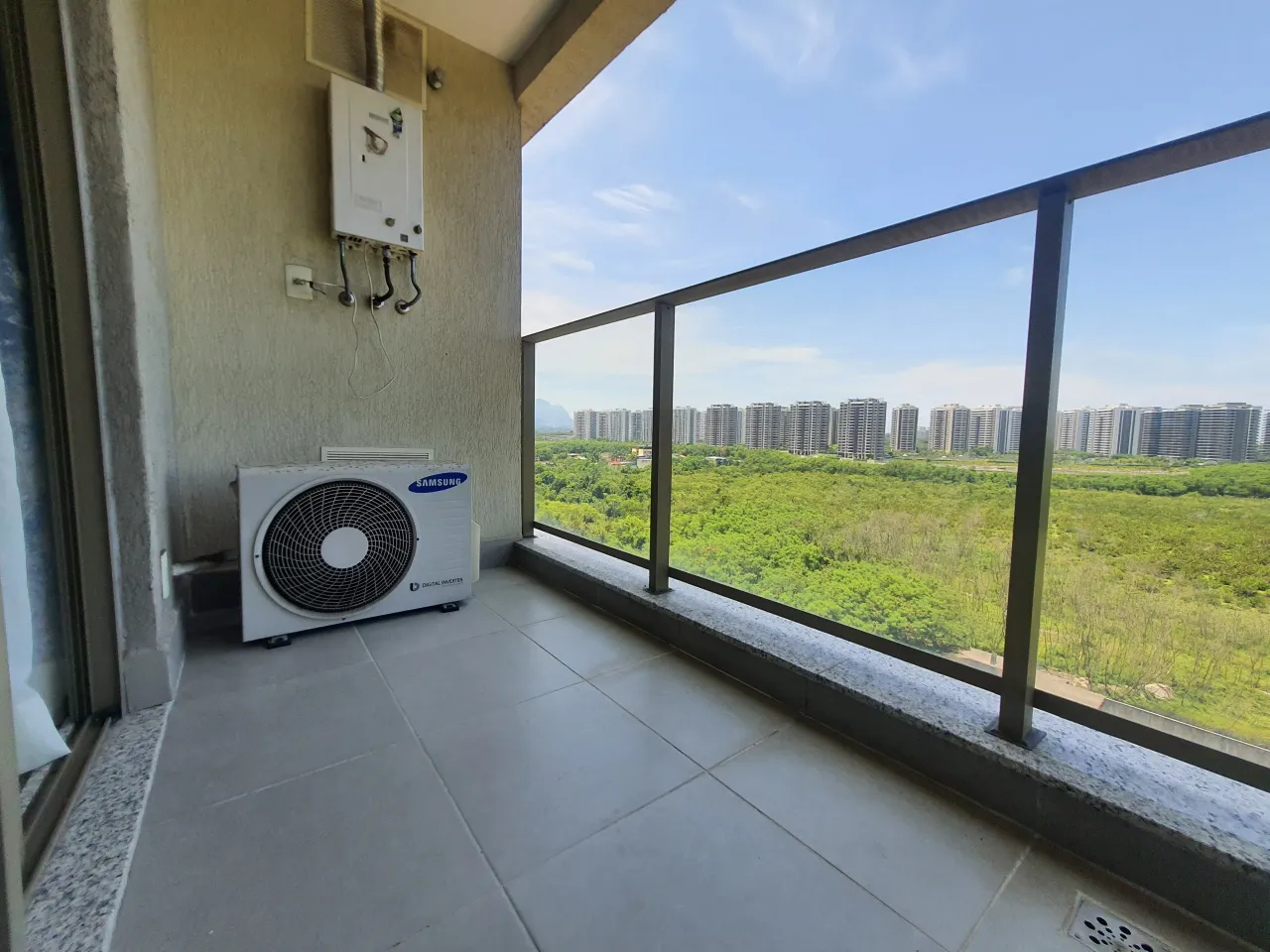 1-bedroom apartment with air conditioning and 1 parking — photo 4