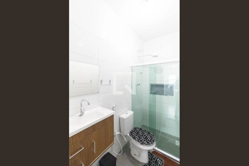 Casa mobiliada de 33 m² com 1 quarto e 1 banheiro