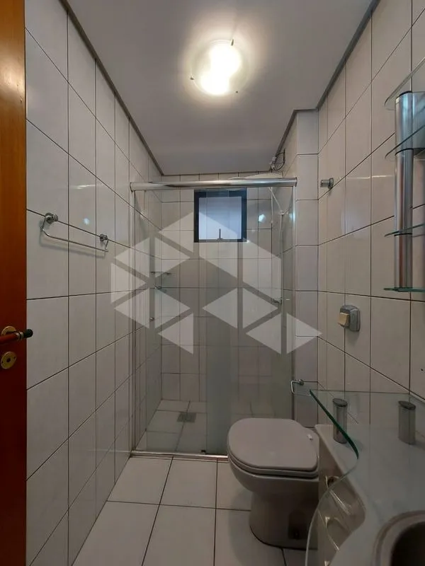 40 m² apartment with 1 bedroom and separate closed kitchen — photo 20