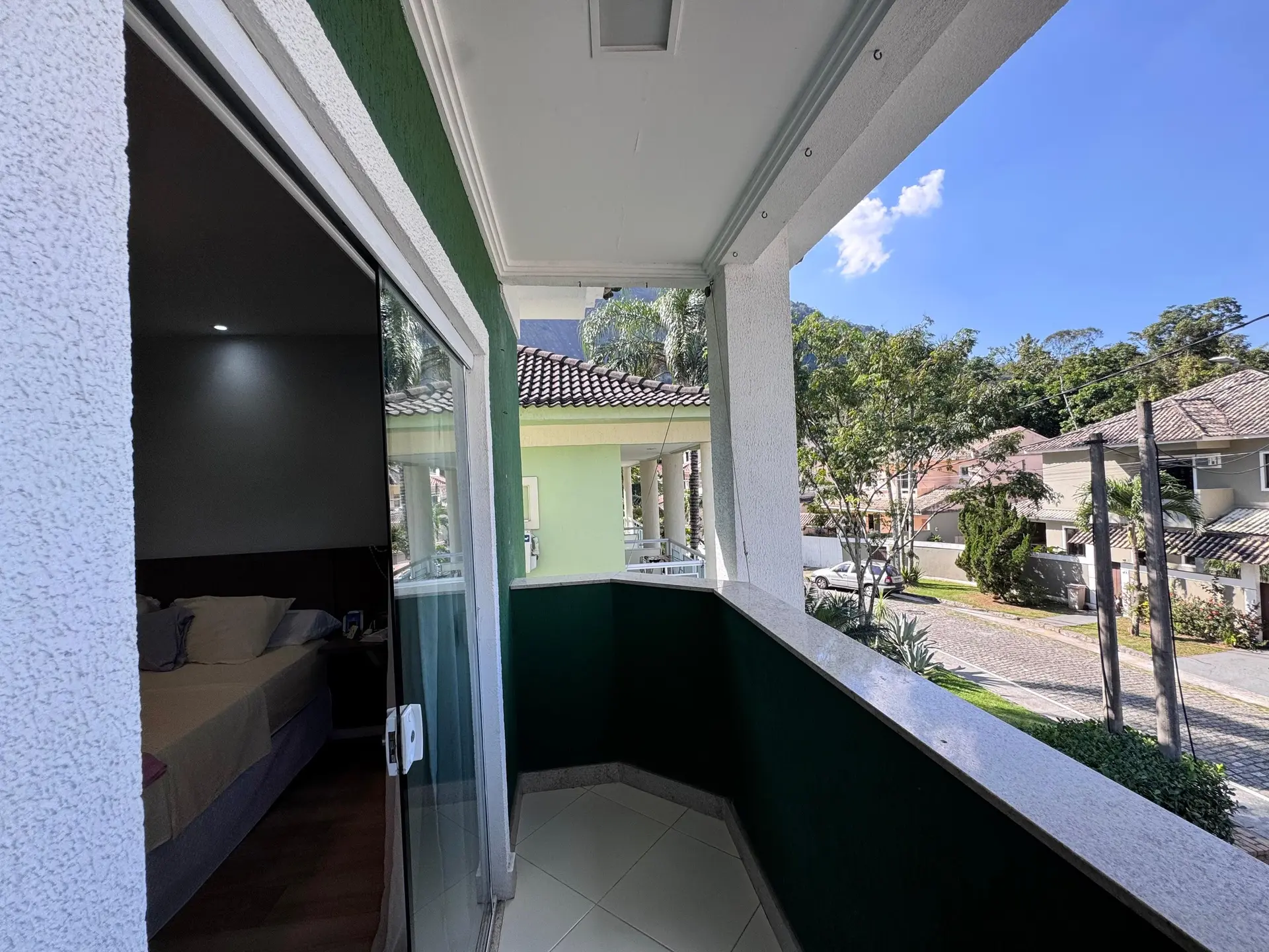 Furnished house with 4 en-suites and 6 bathrooms — photo 7