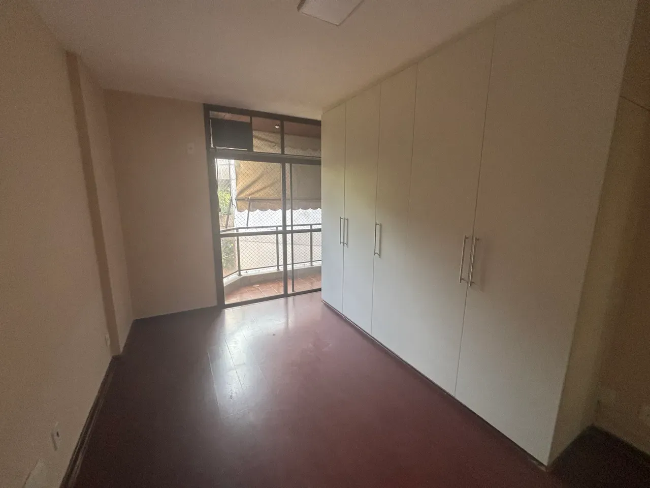 3-bedroom apartment with en-suite and balcony — photo 6