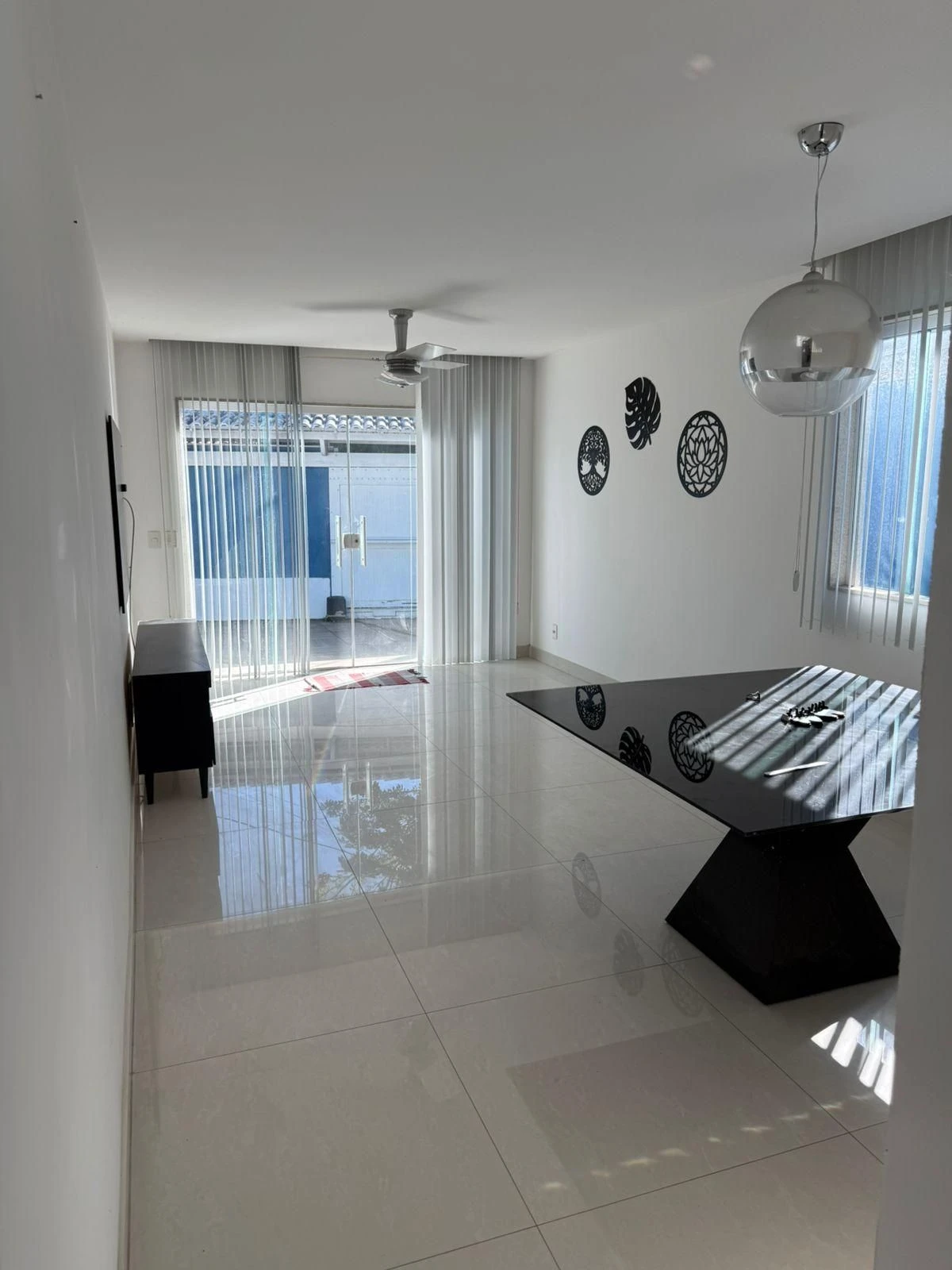 Unfurnished house with 3 en-suite bedrooms and 5 baths — photo 6