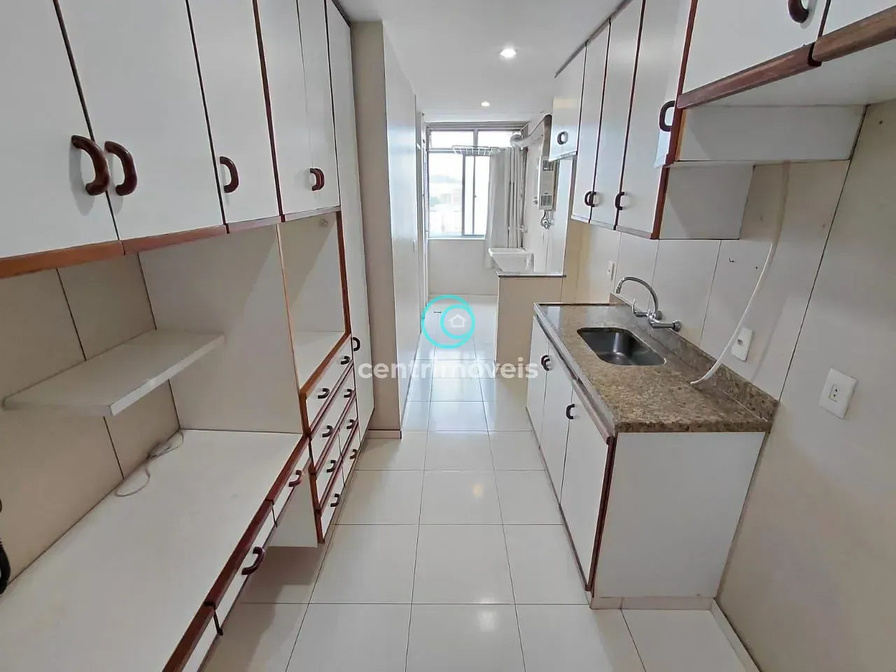 2-bedroom apartment with a mountain view in Rio de Janeiro — photo 2