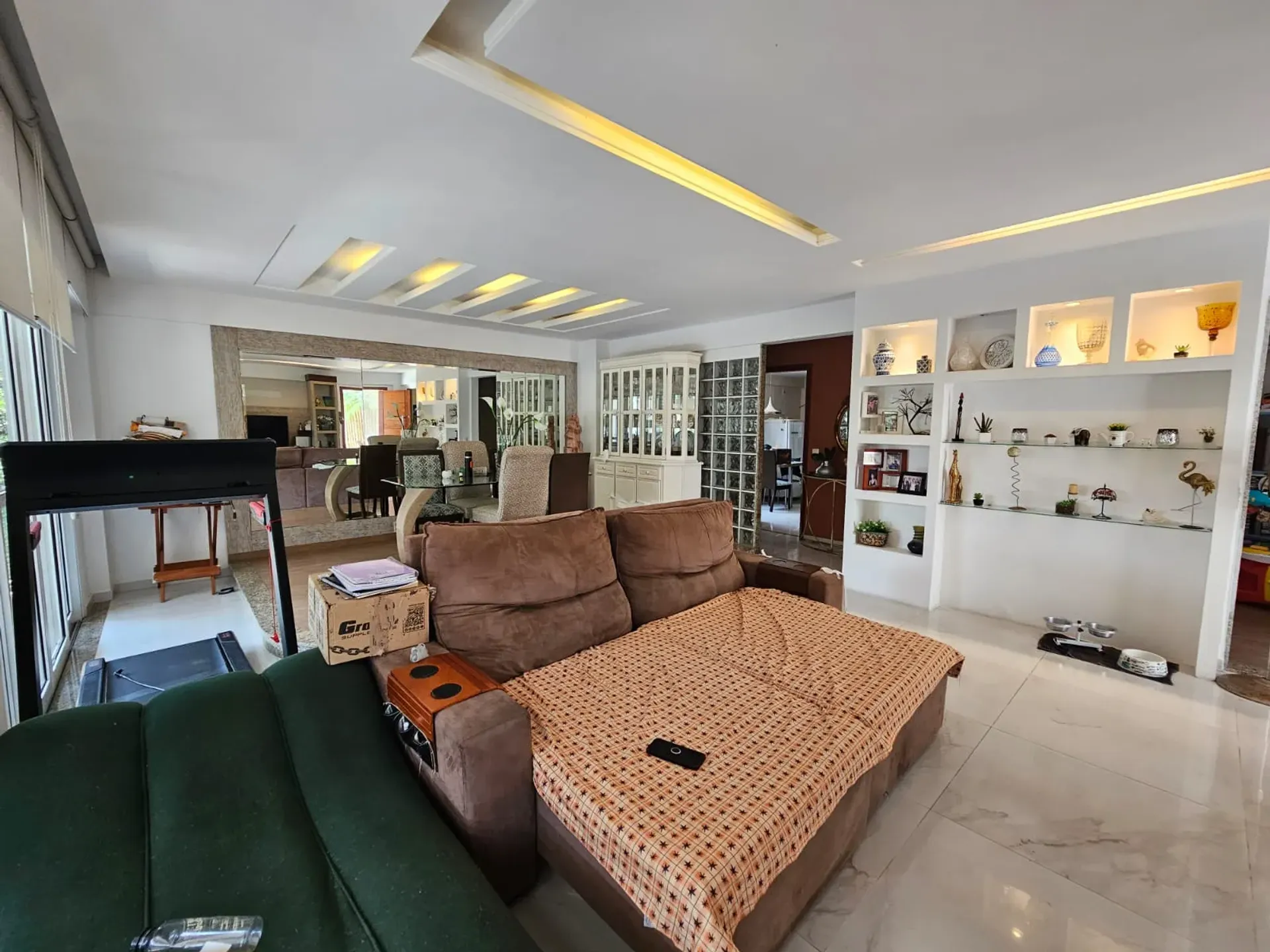 Furnished 206 m² house with 5 bedrooms and 5 baths — photo 9