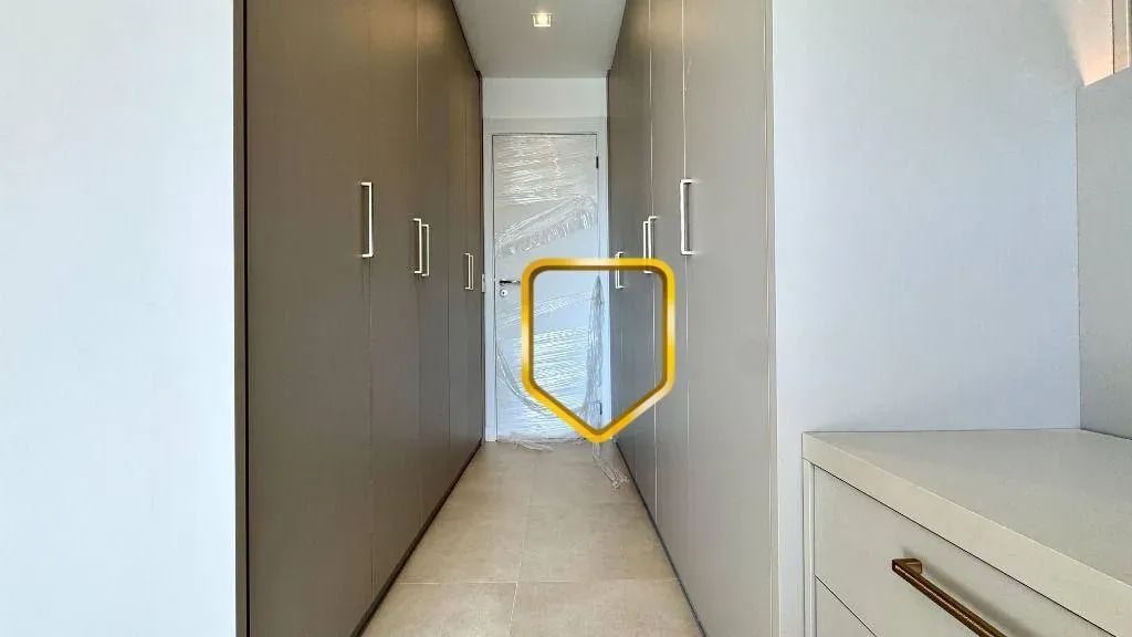 4-bedroom apartment with 156 m² and 2 en-suite baths — photo 32