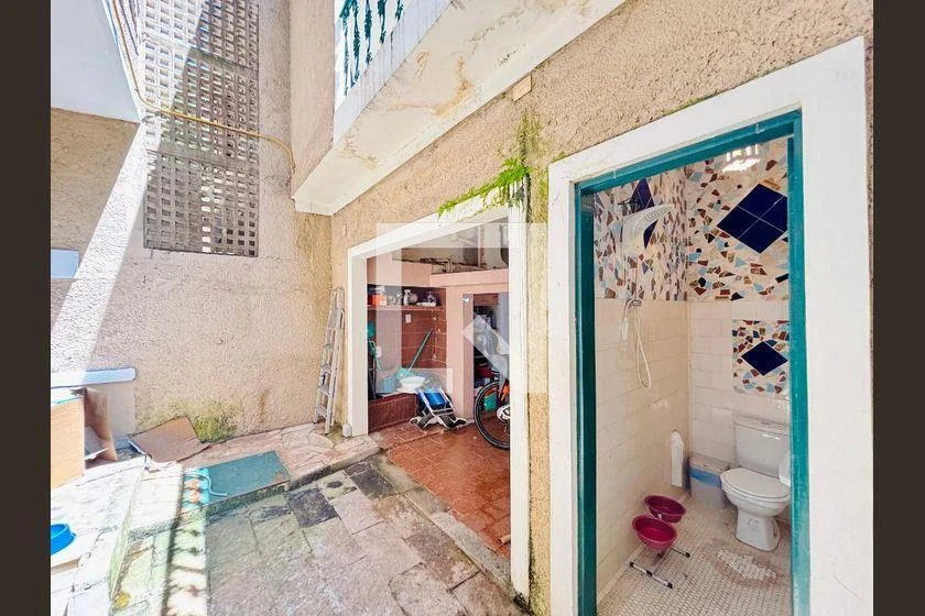 4-bedroom house with a mountain view in Rio de Janeiro — photo 33