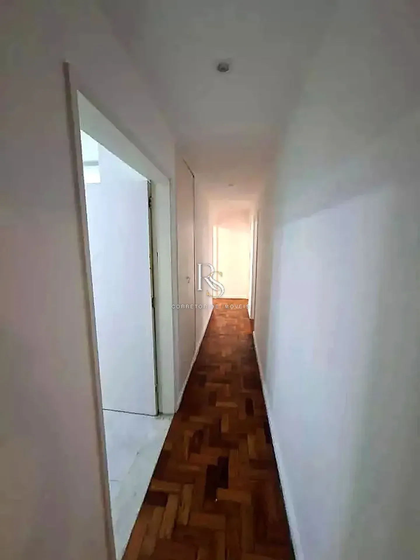 Apartment on the 1st floor with floor-to-ceiling windows — photo 21