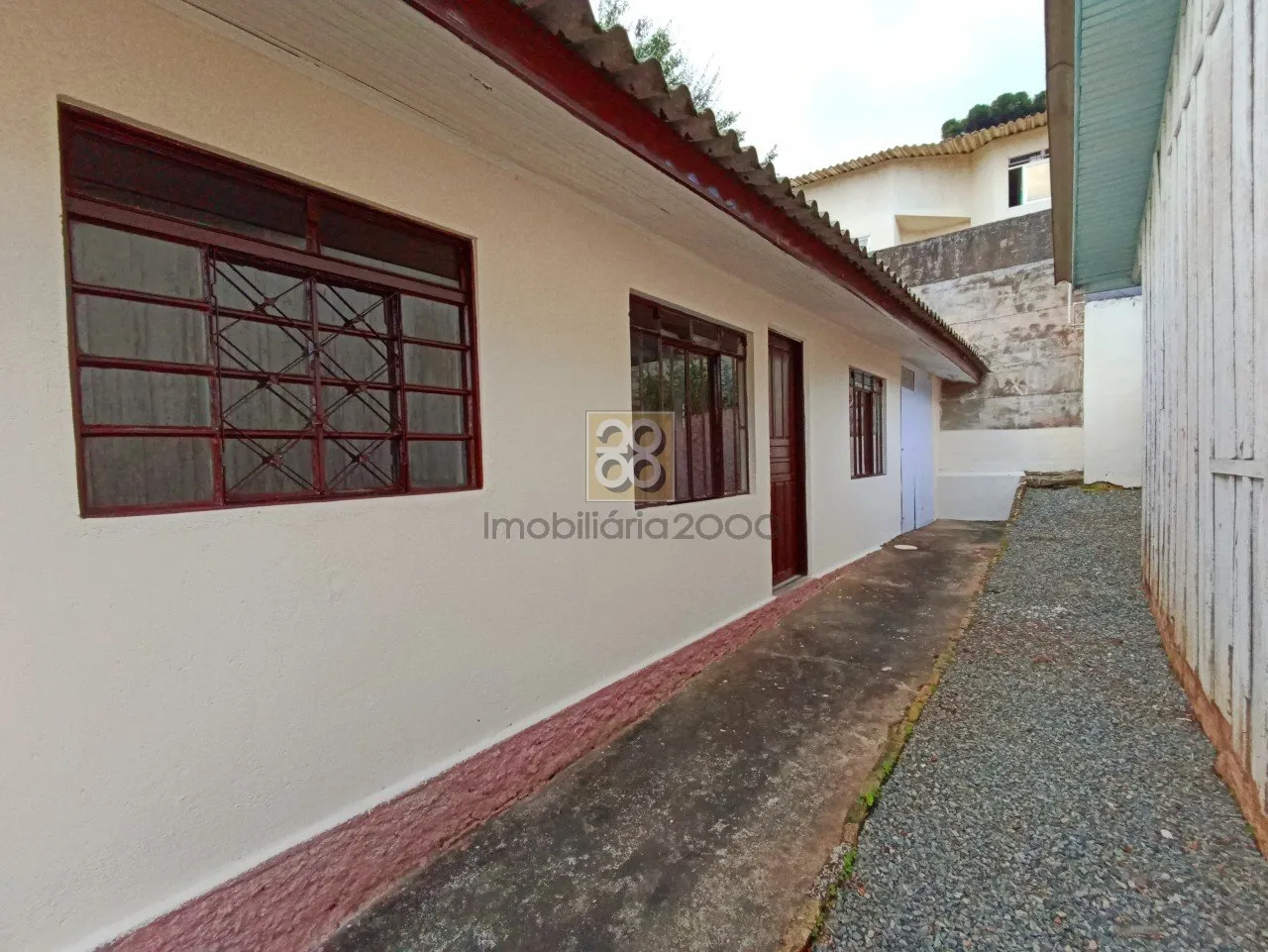 House, 40 m², with wood or laminate floors — photo 12