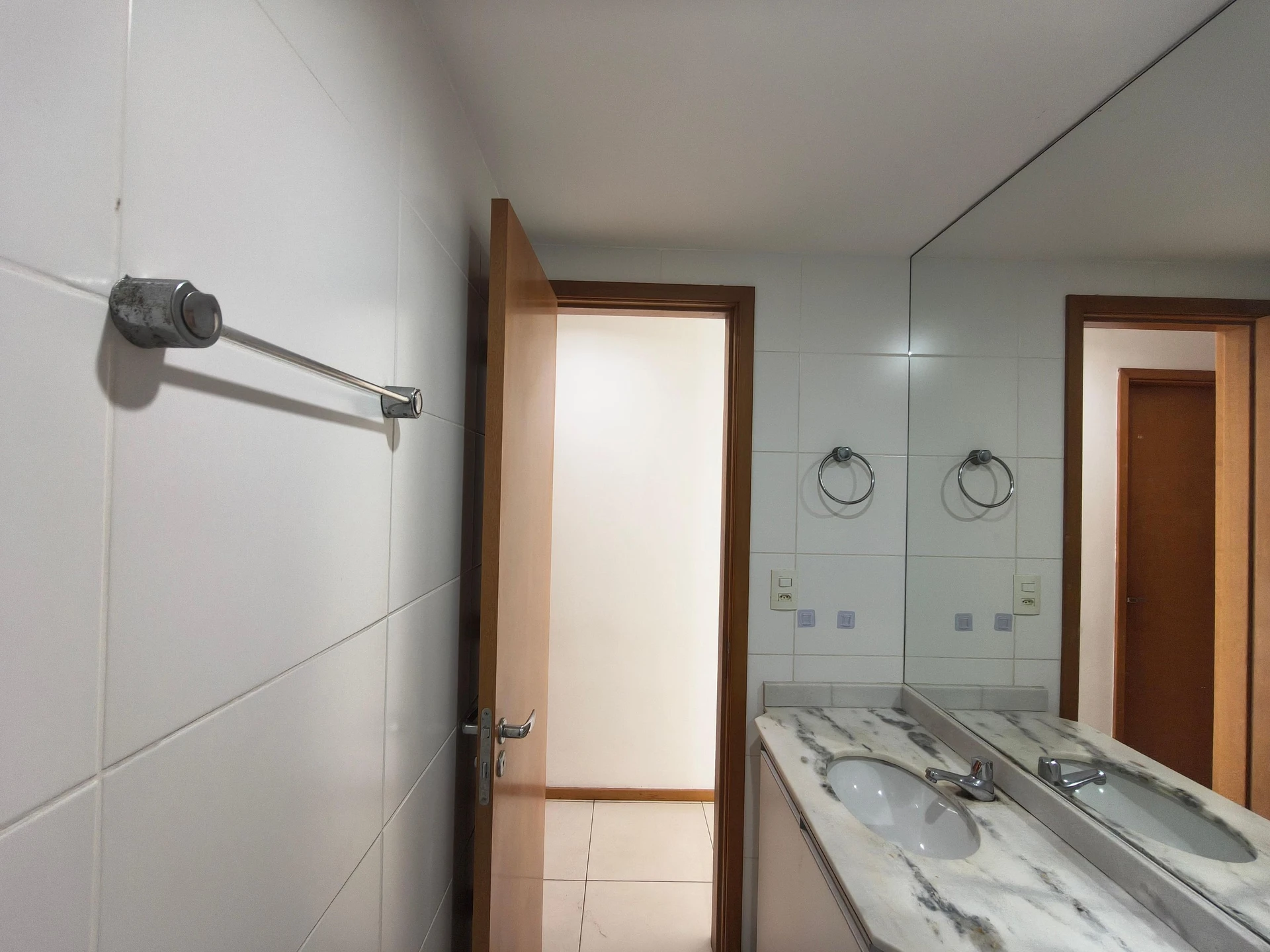 3-bedroom apartment in a building with a sauna — photo 58