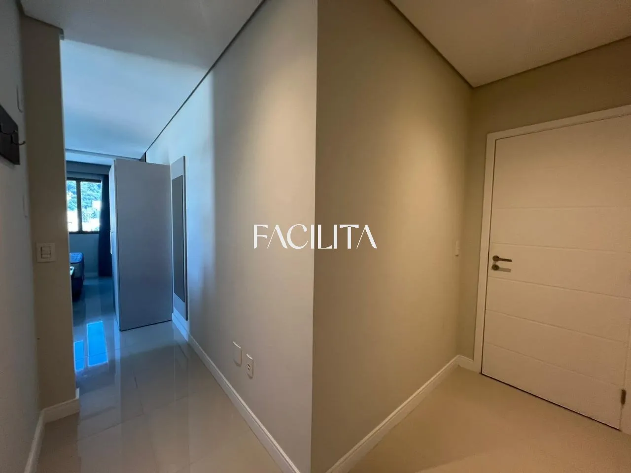 Furnished 20 m² one-bedroom apartment with work corner — photo 8