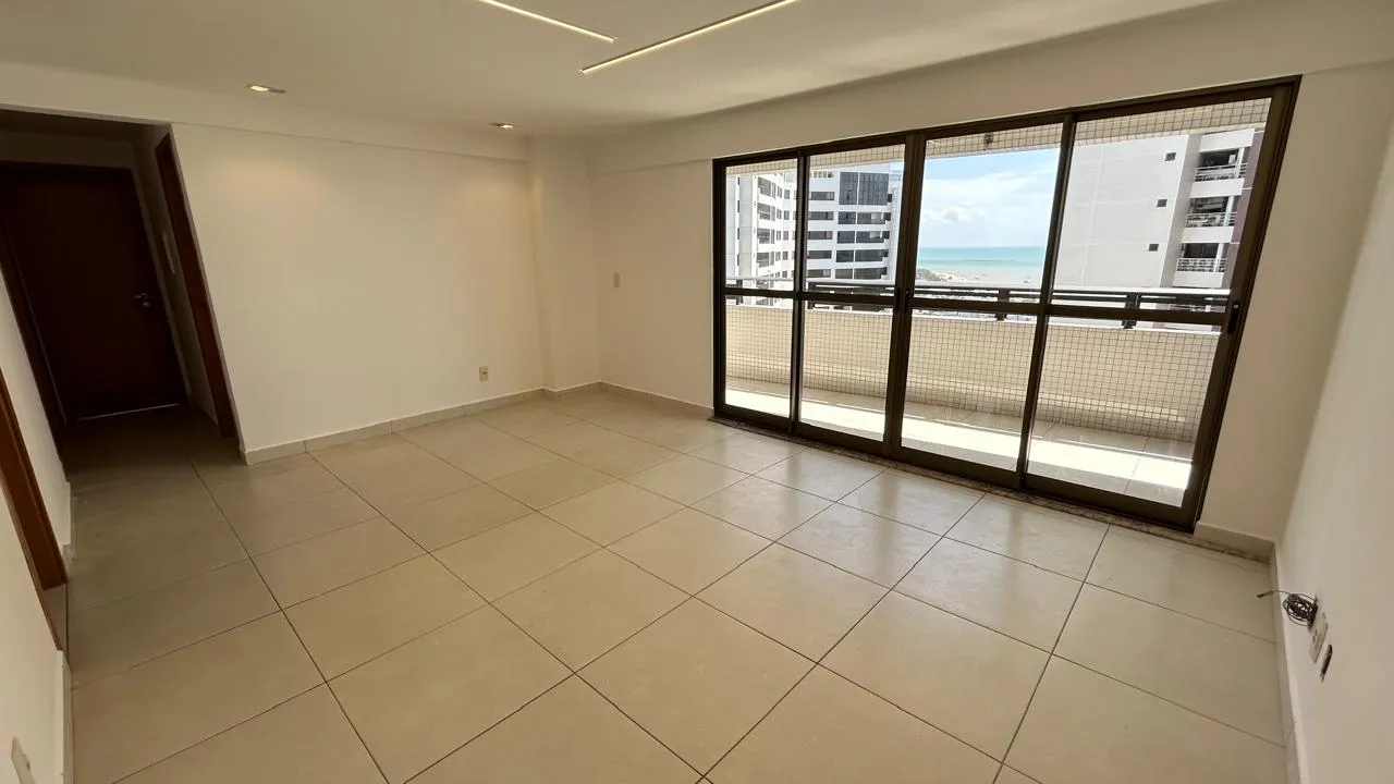 91 m² apartment with 3 bedrooms and a balcony