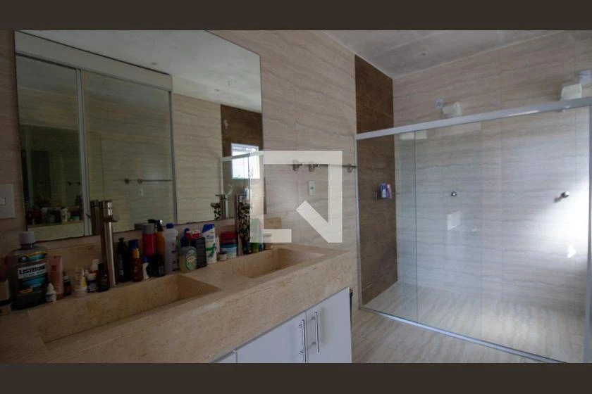 Casa para alugar com 5 quartos e varanda — photo 46