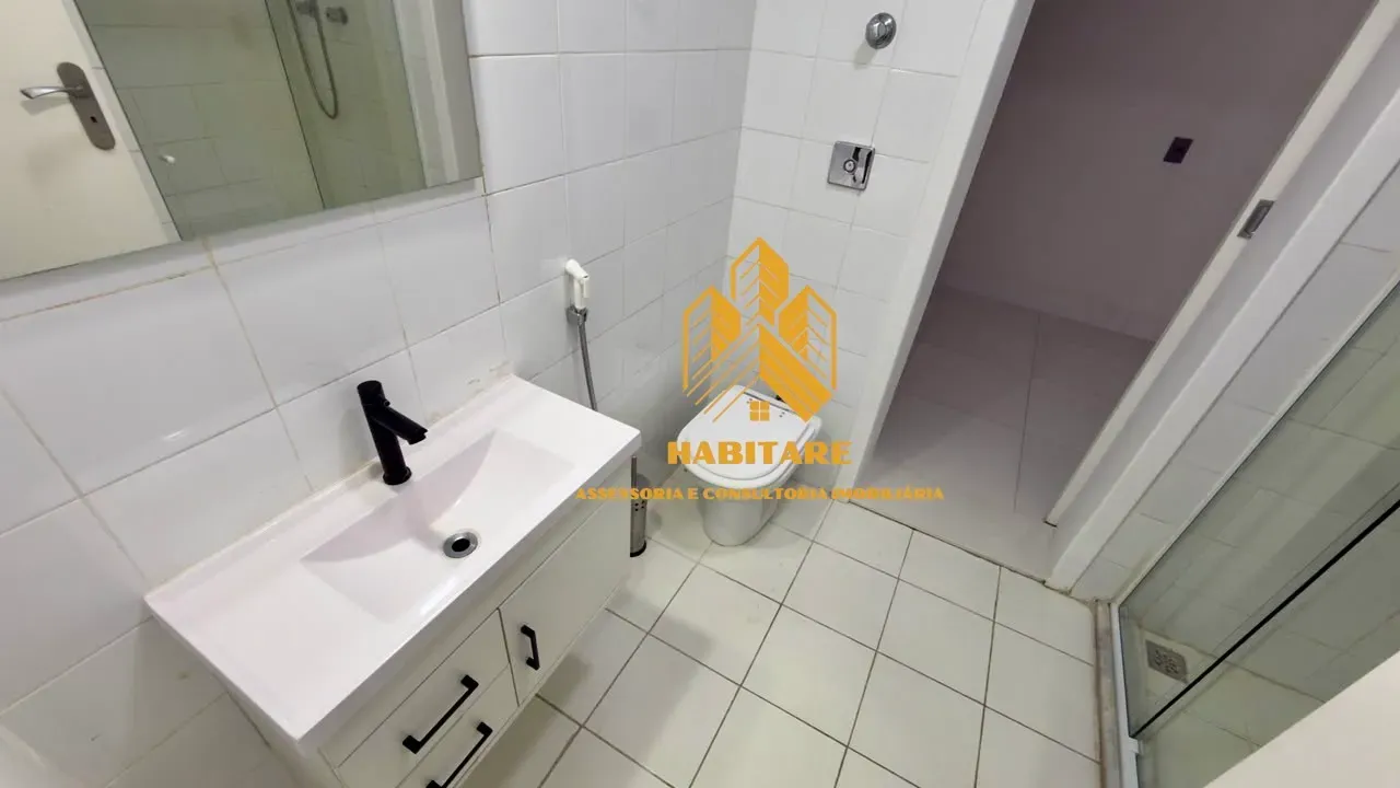 465 m² apartment with a water view and a bathtub — photo 33