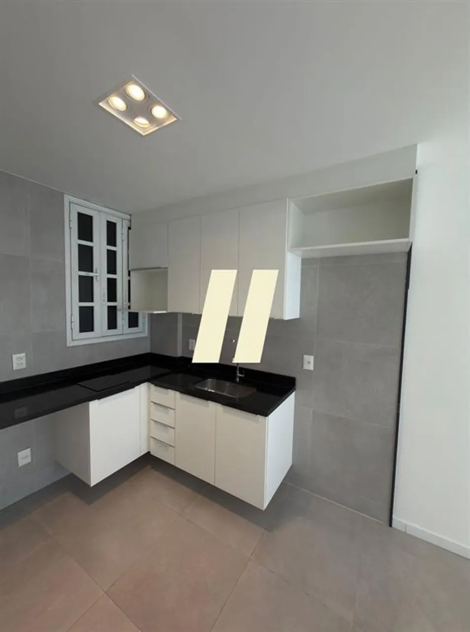 Furnished 1-bedroom apartment with 1 bathroom — photo 6