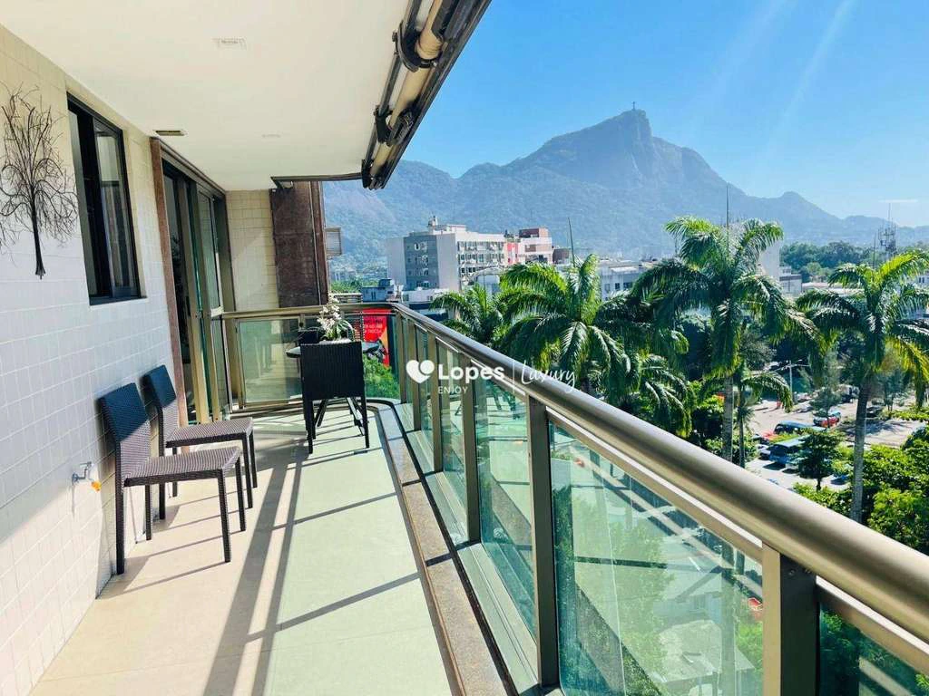 158 m² duplex penthouse with 3 bedrooms and 4 bathrooms — photo 20