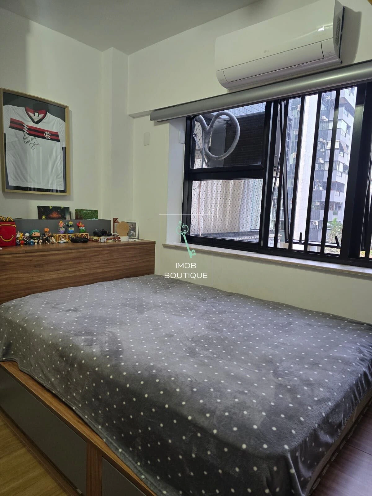 Furnished apartment, 88 m², with a glass-enclosed balcony — photo 24