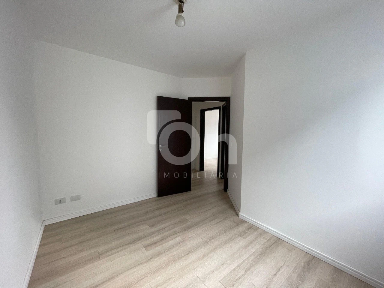 Apartment, 80 m², with wood or laminate floors — photo 18