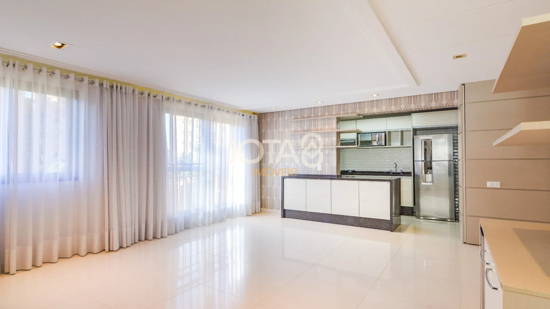 2-bedroom apartment with a washing machine in Curitiba — photo 6