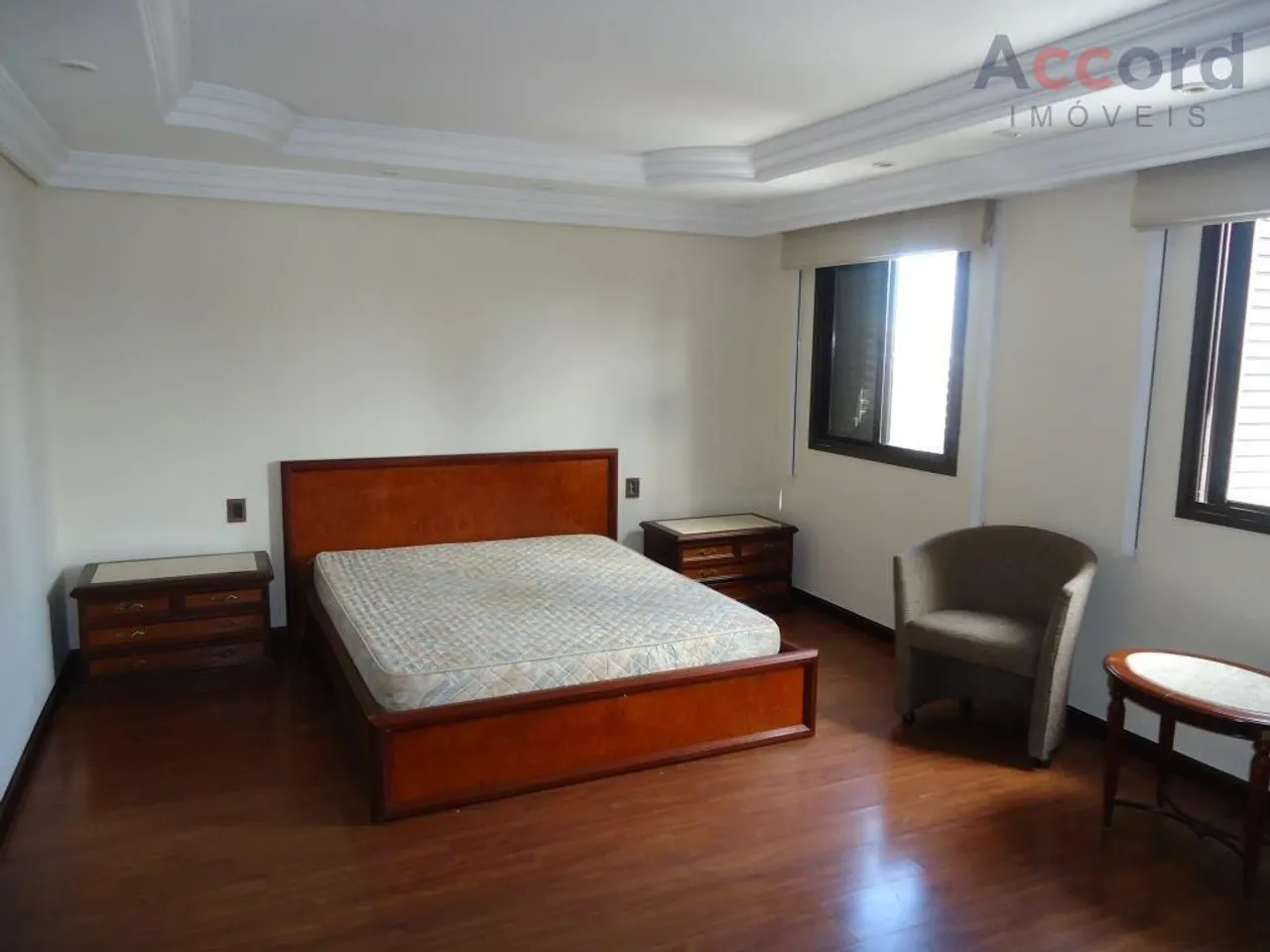 Top-floor apartment with 2 bedrooms and 4 bathrooms, 224 m² — photo 9