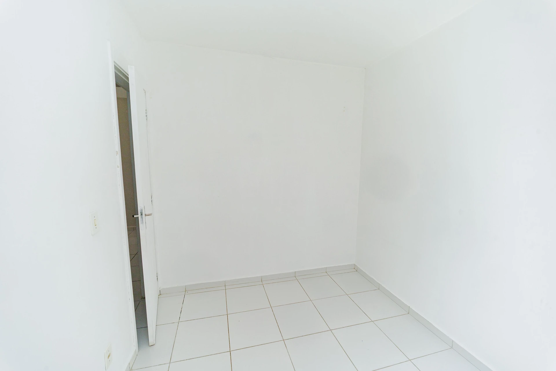 Apartamento de 2 quartos em condomínio com piscina — photo 23