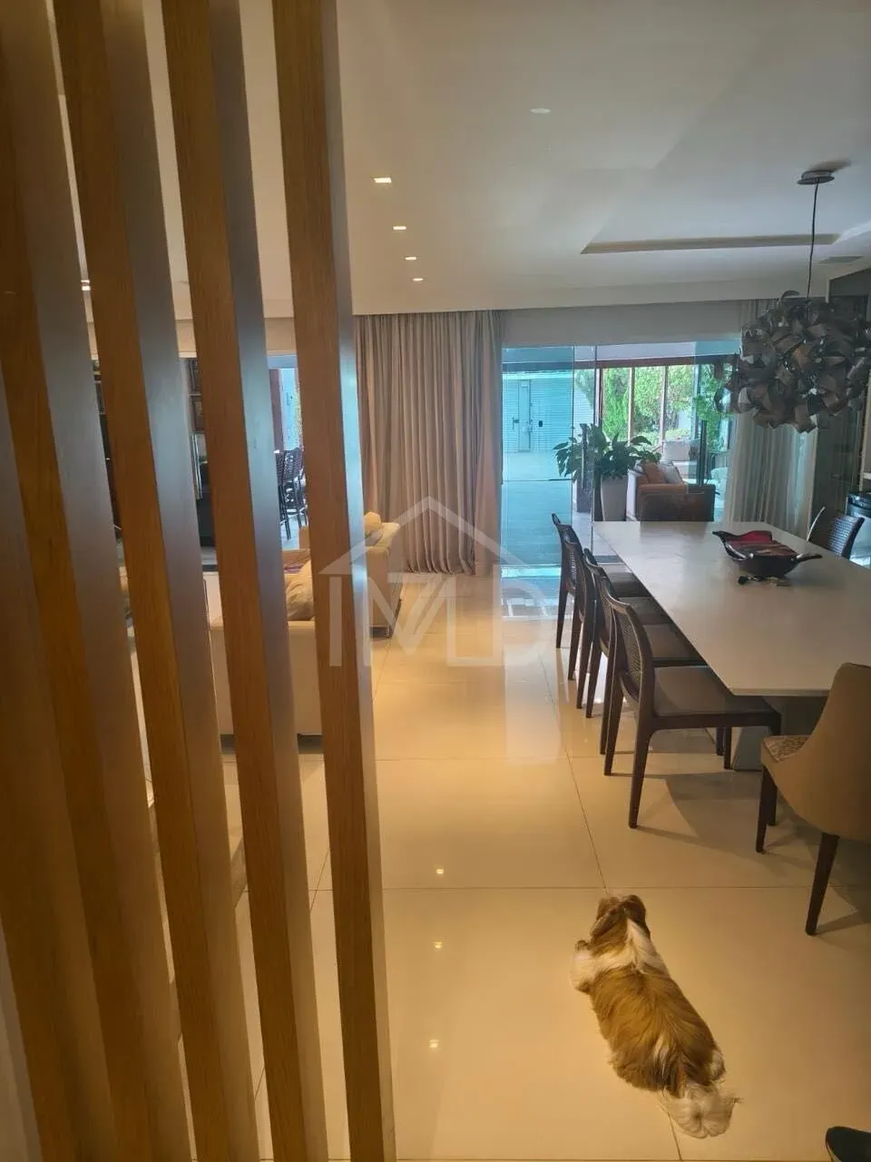 Furnished house with 4 bedrooms and 5 bathrooms — photo 16