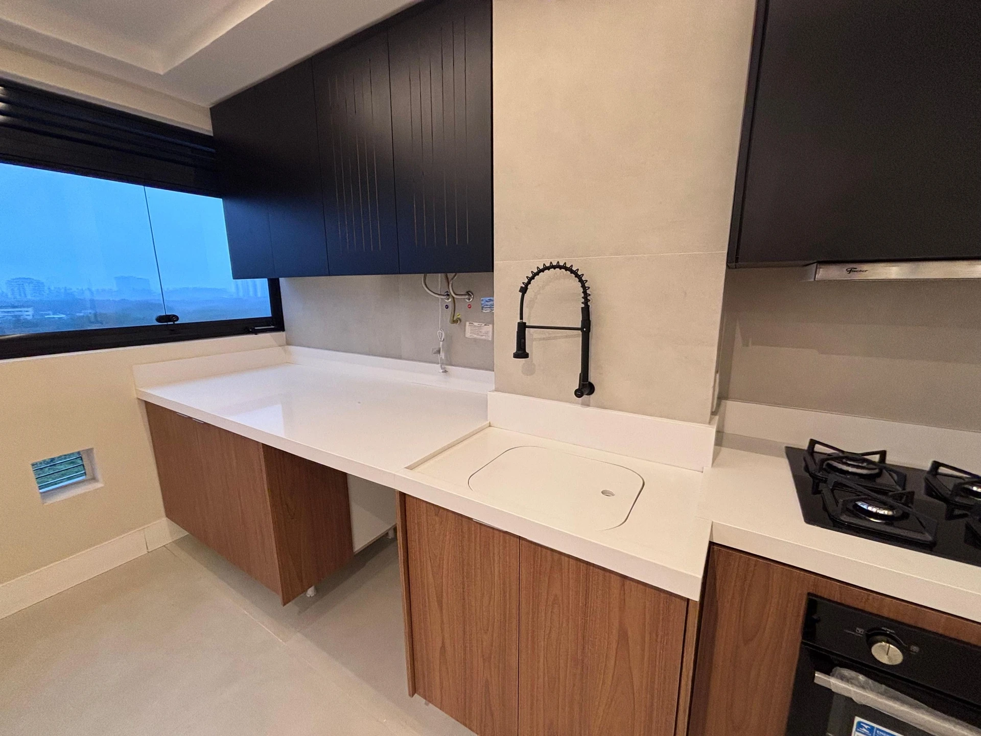 3-bedroom apartment with open-plan kitchen — photo 31