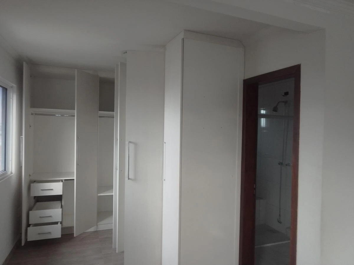 Casa con 5 dormitorios, 5 baños y cocina cerrada — photo 31